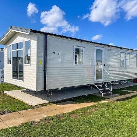 Lovely 8 Berth Caravan For Hire At Barmston Beach Holiday Park Ref 62002O Otel Lund Dış mekan fotoğraf