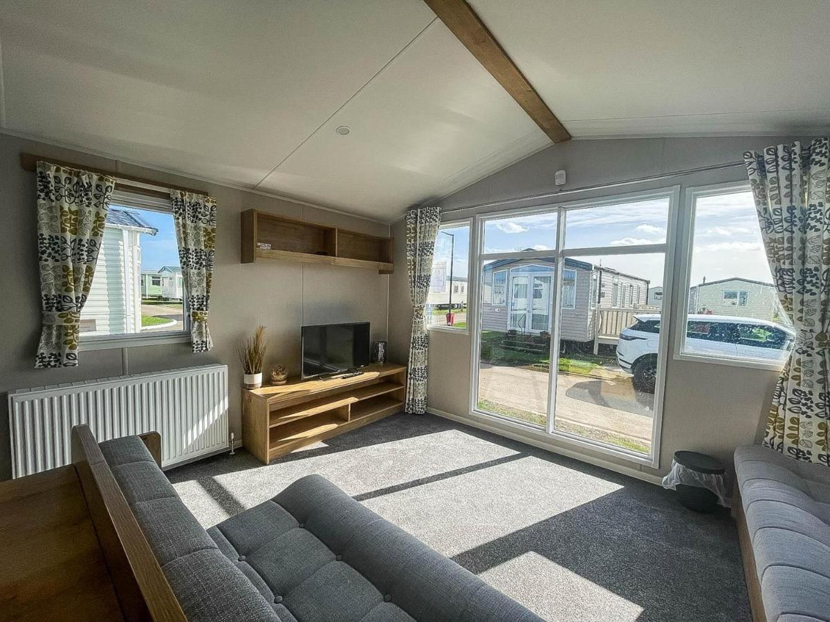 Lovely 8 Berth Caravan For Hire At Barmston Beach Holiday Park Ref 62002O Otel Lund Dış mekan fotoğraf