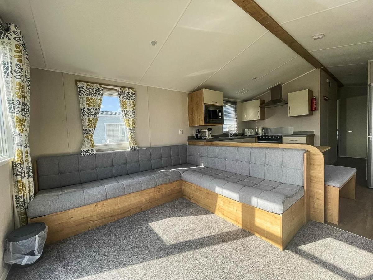 Lovely 8 Berth Caravan For Hire At Barmston Beach Holiday Park Ref 62002O Otel Lund Dış mekan fotoğraf