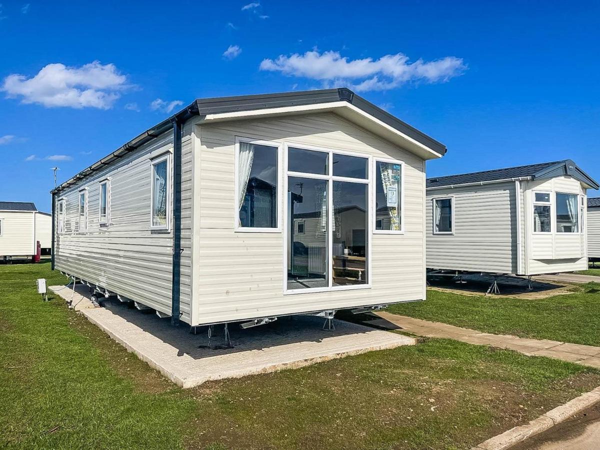 Lovely 8 Berth Caravan For Hire At Barmston Beach Holiday Park Ref 62002O Otel Lund Dış mekan fotoğraf