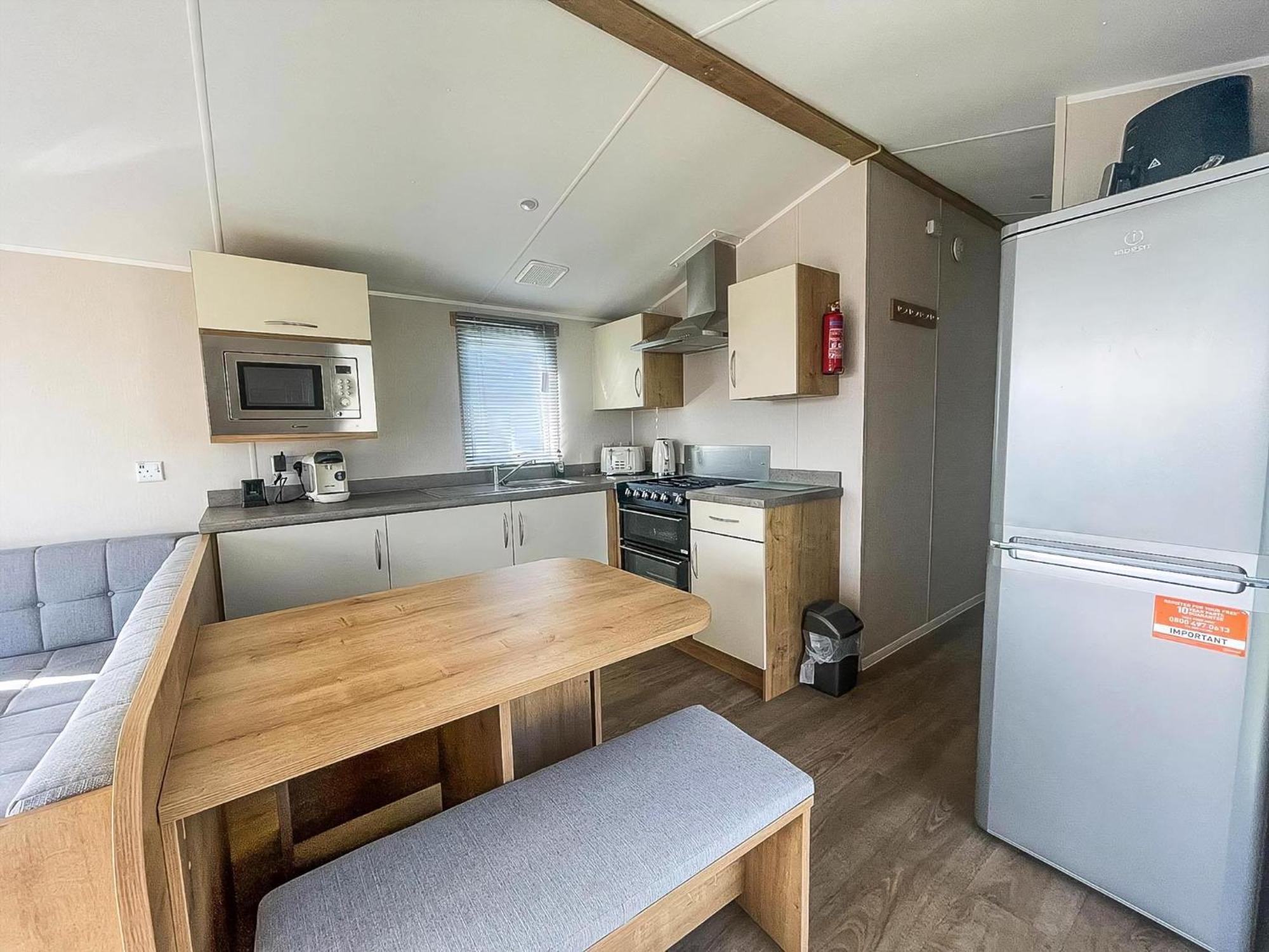 Lovely 8 Berth Caravan For Hire At Barmston Beach Holiday Park Ref 62002O Otel Lund Dış mekan fotoğraf